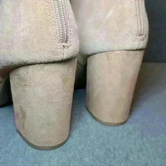 Kenneth Cole Reaction Carlyn Block Heel Booties Blush Suede Women’s Size 9.5 - Picture 13 of 15
